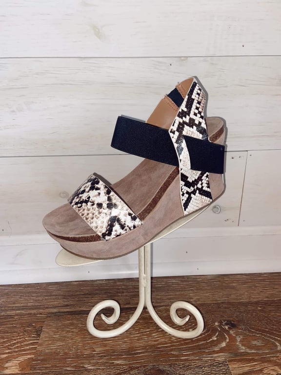 Snake print online wedges